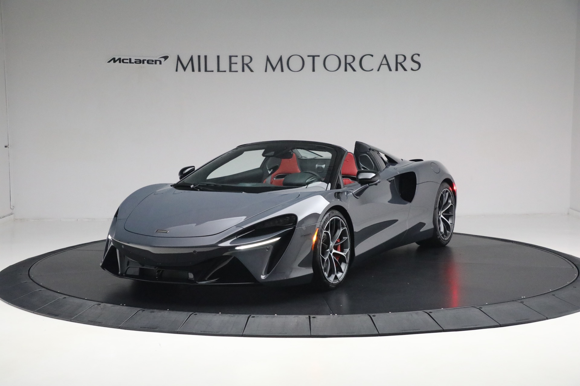New 2025 McLaren Artura Spider TechLux for sale $346,318 at McLaren Greenwich in Greenwich CT 06830 1