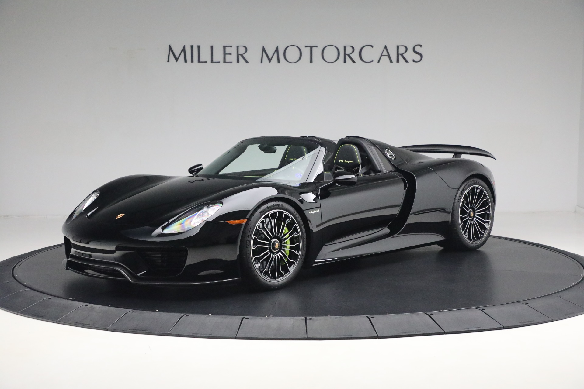 Used 2015 Porsche 918 Spyder for sale Sold at McLaren Greenwich in Greenwich CT 06830 1