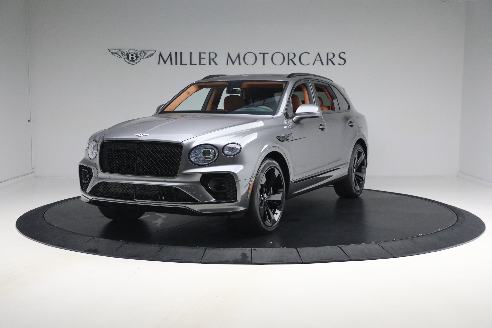 Used 2023 Bentley Bentayga Azure Hybrid for sale $159,900 at McLaren Greenwich in Greenwich CT 06830 1