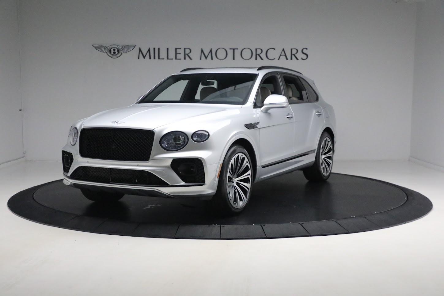 Used 2023 Bentley Bentayga Azure Hybrid for sale Sold at McLaren Greenwich in Greenwich CT 06830 1