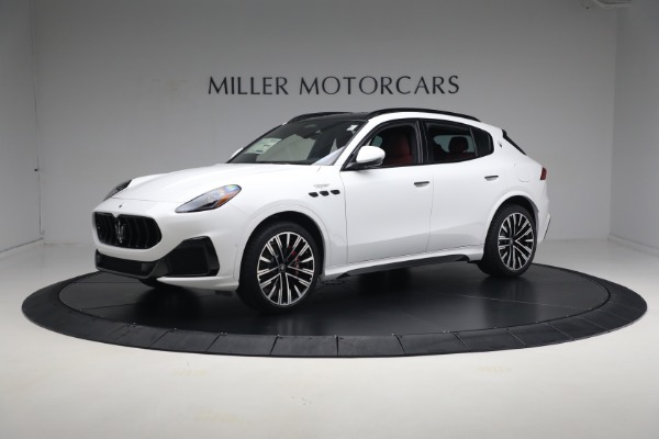 New 2024 Maserati Grecale Trofeo for sale Sold at McLaren Greenwich in Greenwich CT 06830 4