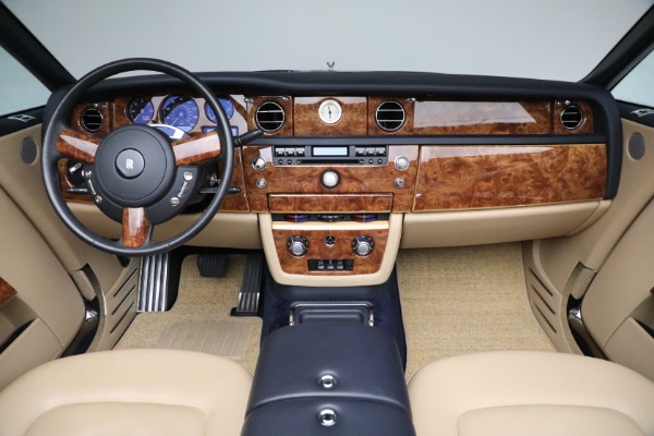 Used 2009 Rolls-Royce Phantom Drophead Coupe for sale Sold at McLaren Greenwich in Greenwich CT 06830 4