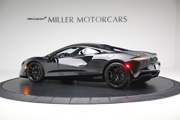 Used 2025 McLaren Artura TechLux for sale $227,900 at McLaren Greenwich in Greenwich CT 06830 4