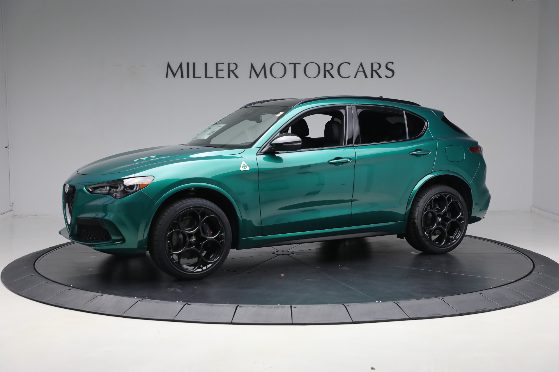 New 2024 Alfa Romeo Stelvio Quadrifoglio for sale $79,900 at McLaren Greenwich in Greenwich CT 06830 1