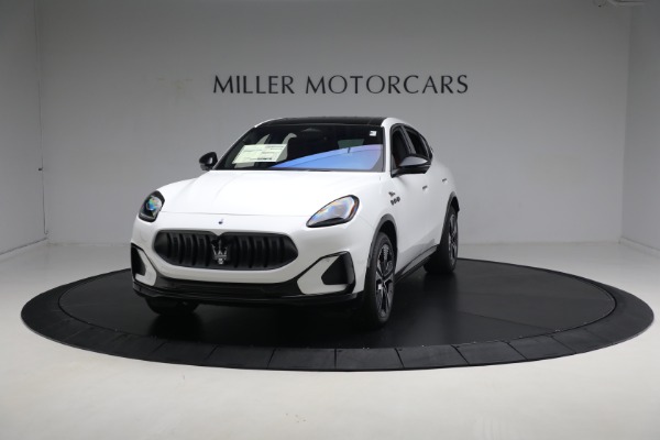 New 2025 Maserati Grecale Folgore for sale Sold at McLaren Greenwich in Greenwich CT 06830 3