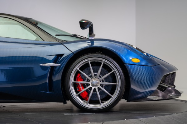 Used 2014 Pagani Huayra Tempesta for sale Sold at McLaren Greenwich in Greenwich CT 06830 3