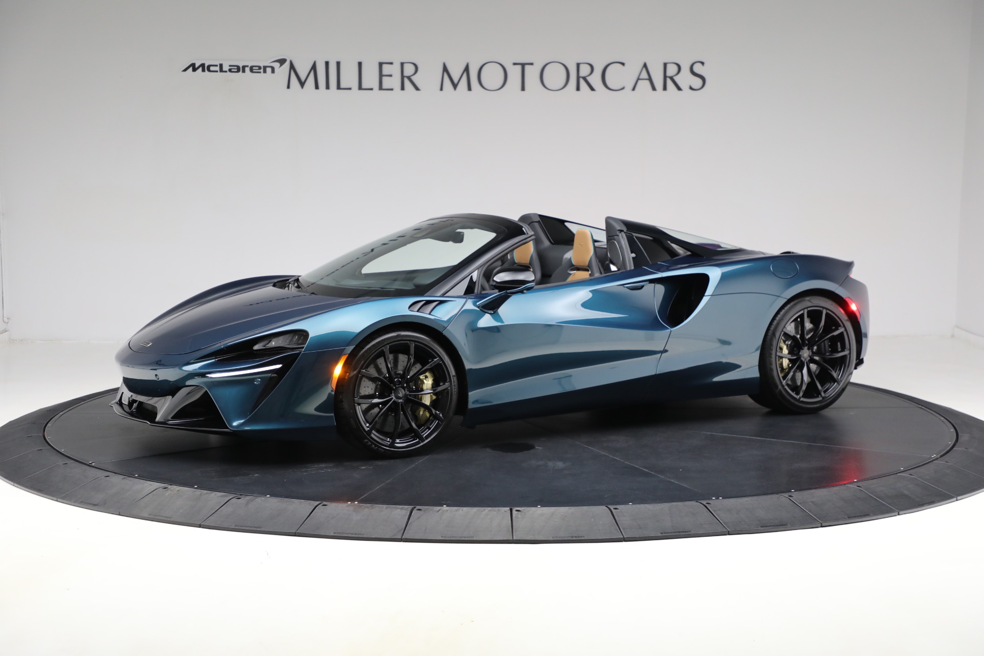 【新品/希少】定価5.5万円 LAVENHAM アーカイブ ジレ ライトブルー New 2025 McLaren Artura Spider TechLux For Sale (Special Pricing
