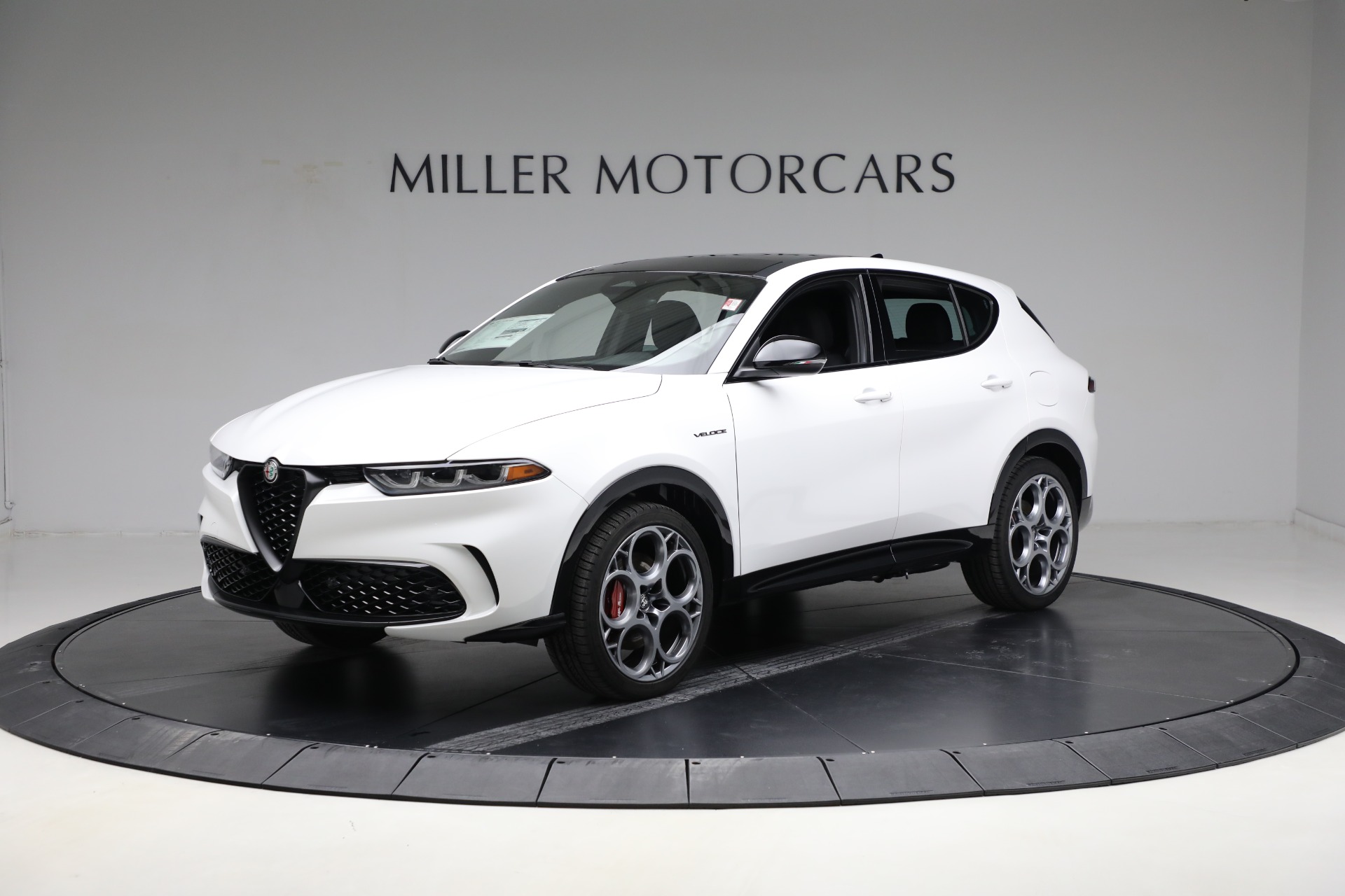 New 2025 Alfa Romeo Tonale for sale Sold at McLaren Greenwich in Greenwich CT 06830 1