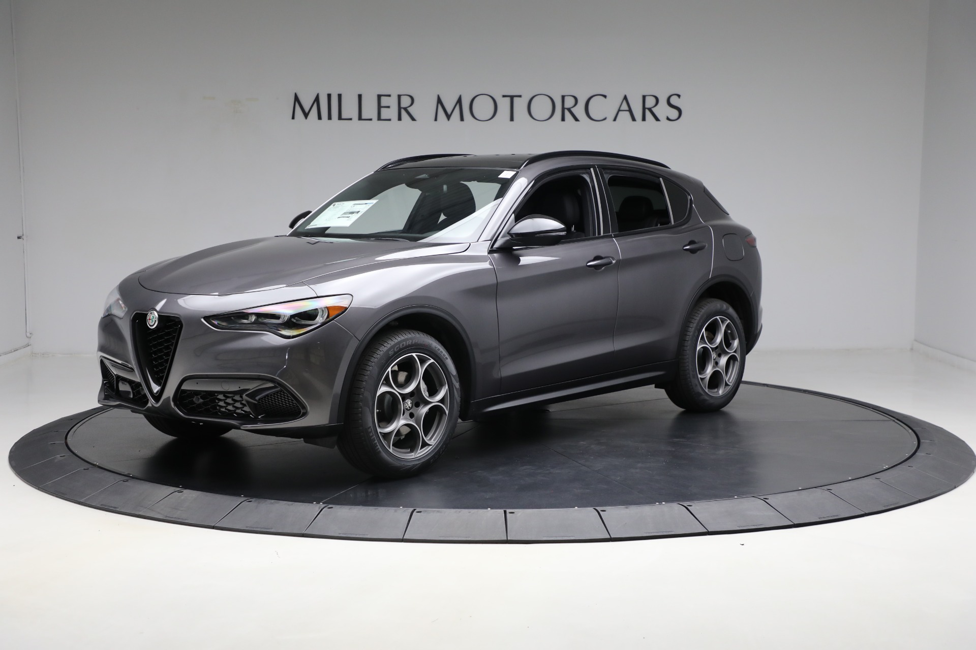 New 2025 Alfa Romeo Stelvio for sale $53,185 at McLaren Greenwich in Greenwich CT 06830 1