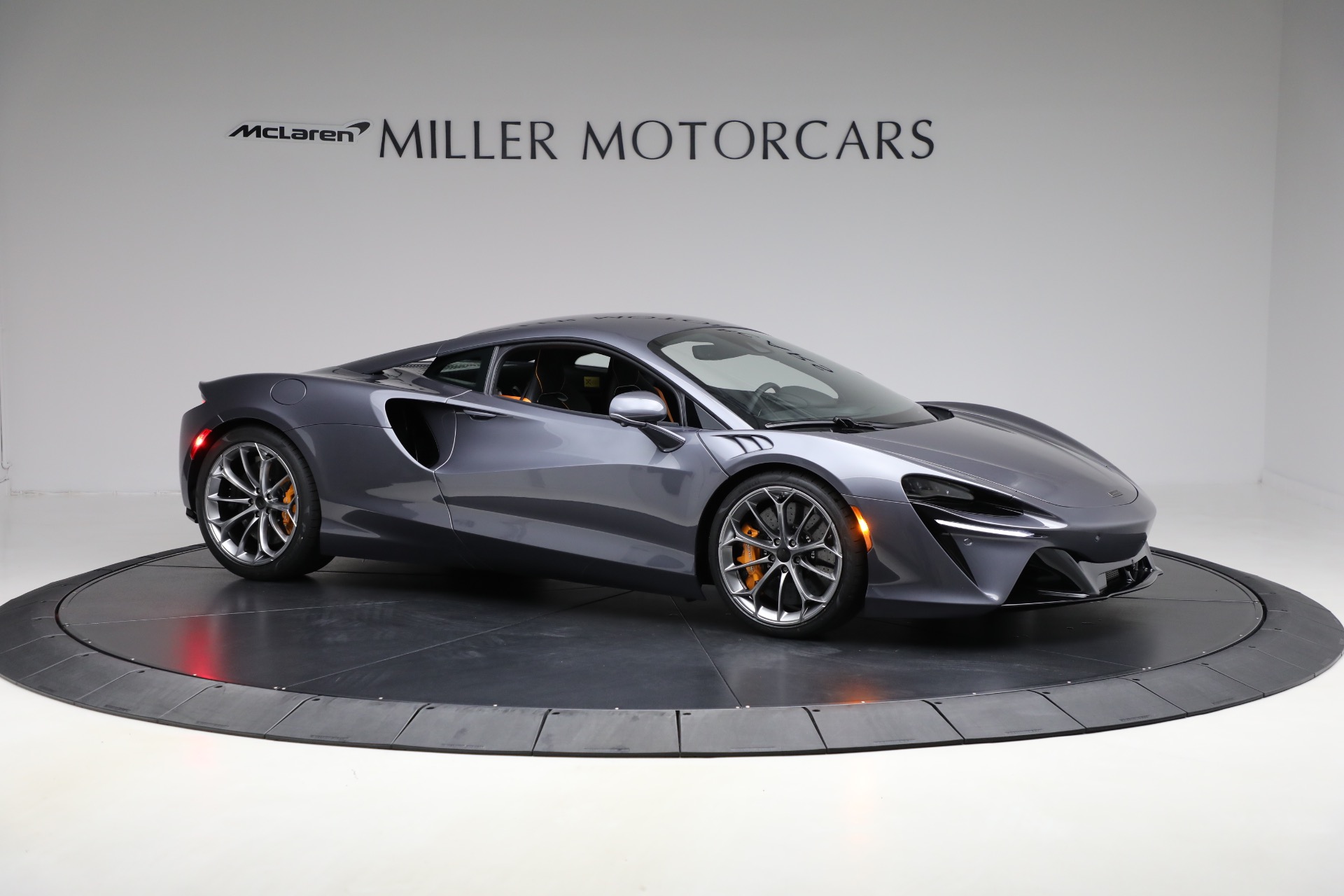 2025 McLaren Artura Vision - Photo 10