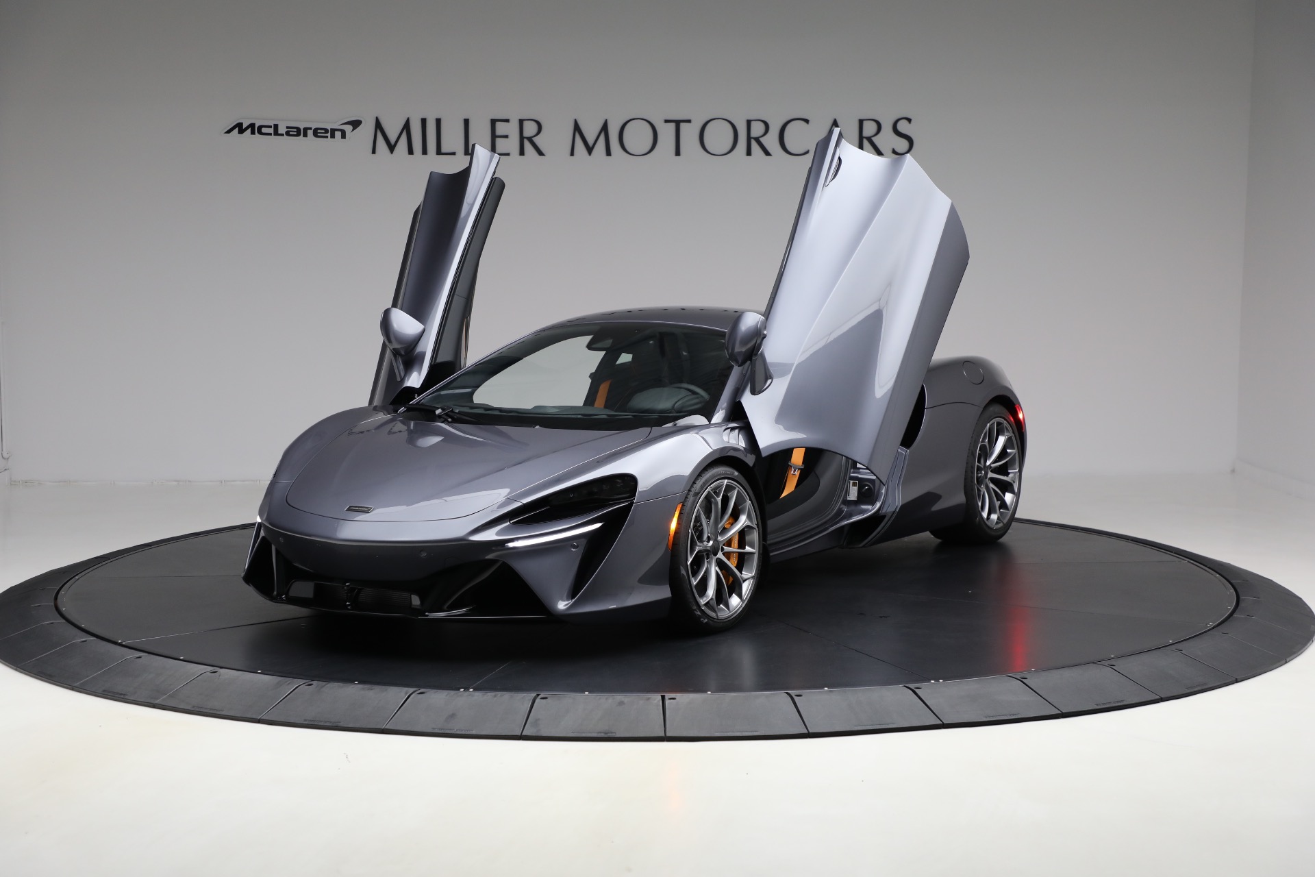 2025 McLaren Artura Vision - Photo 14