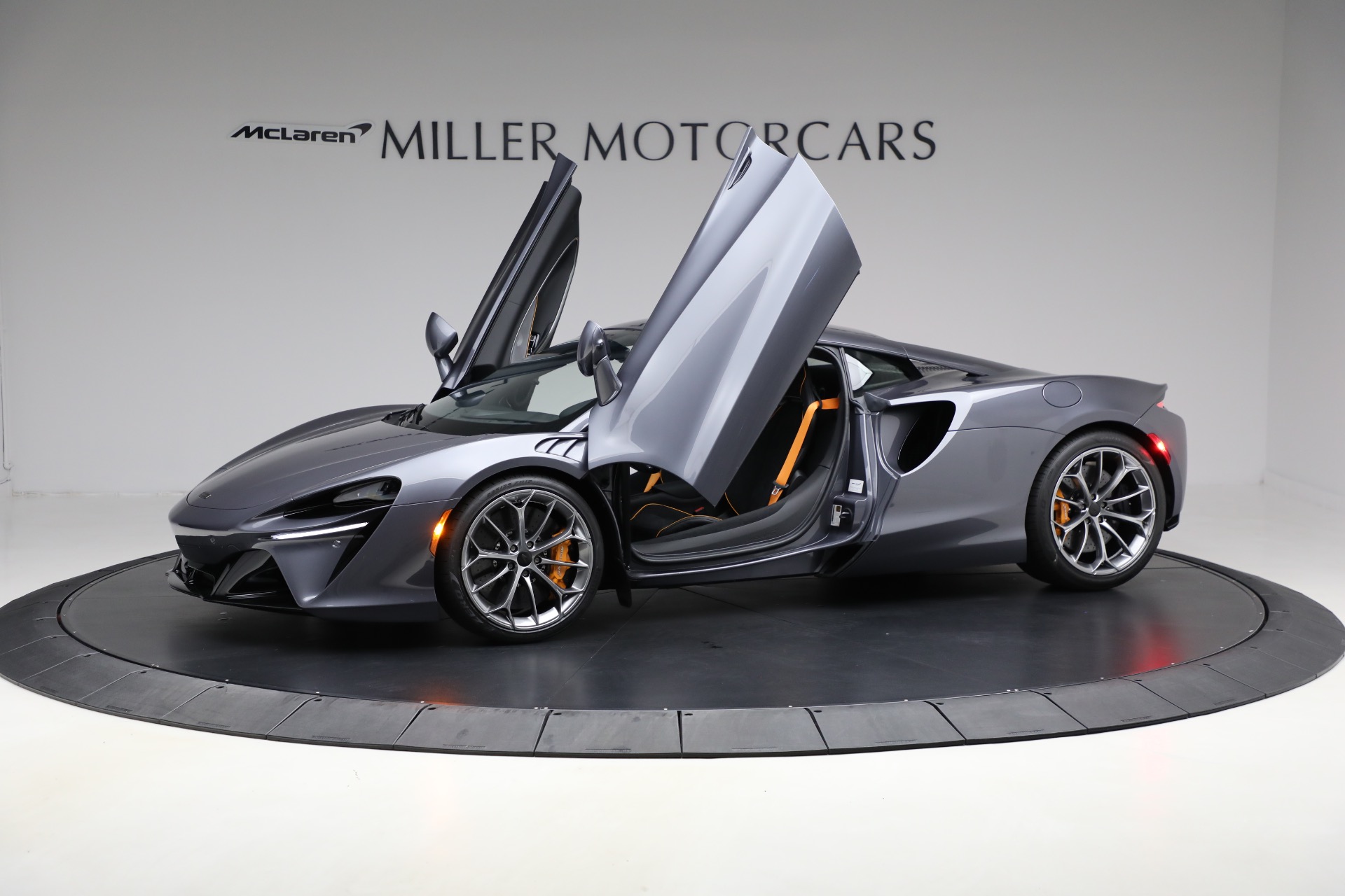 2025 McLaren Artura Vision - Photo 15