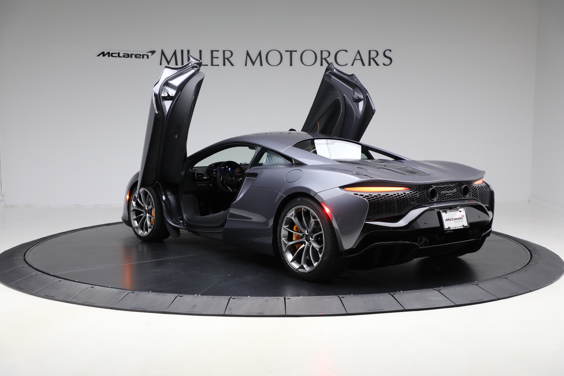 2025 McLaren Artura Vision - Photo 18