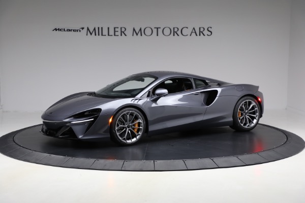 Used 2025 McLaren Artura Vision for sale $292,398 at McLaren Greenwich in Greenwich CT 06830 2