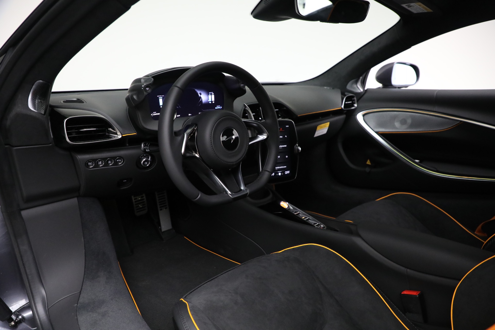 2025 McLaren Artura Vision - Photo 20