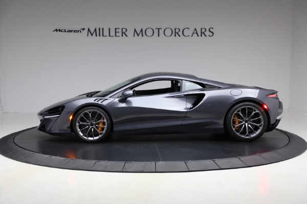Used 2025 McLaren Artura Vision for sale $292,398 at McLaren Greenwich in Greenwich CT 06830 3