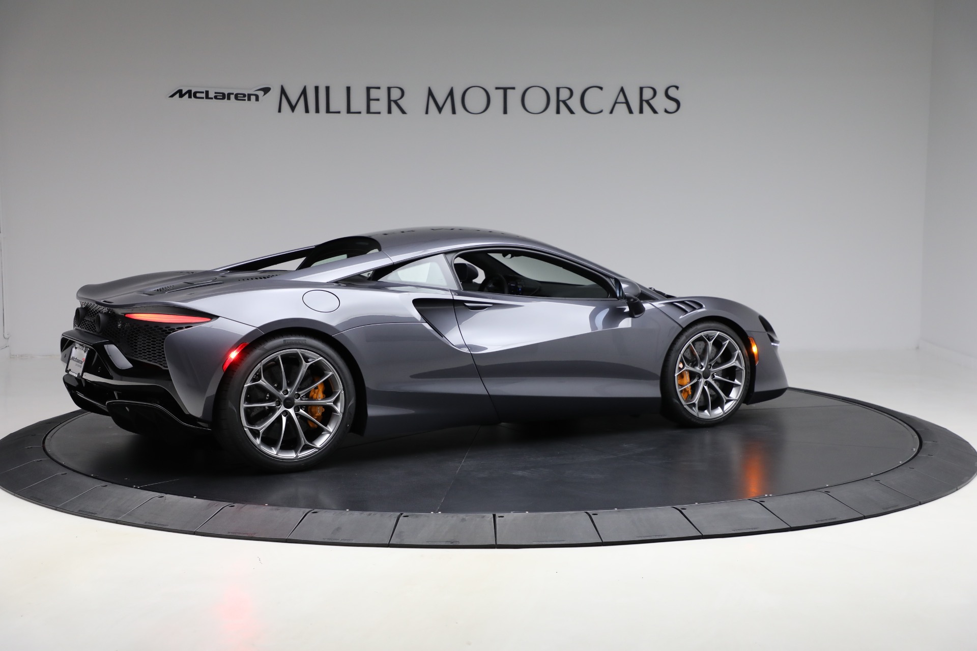 2025 McLaren Artura Vision - Photo 8