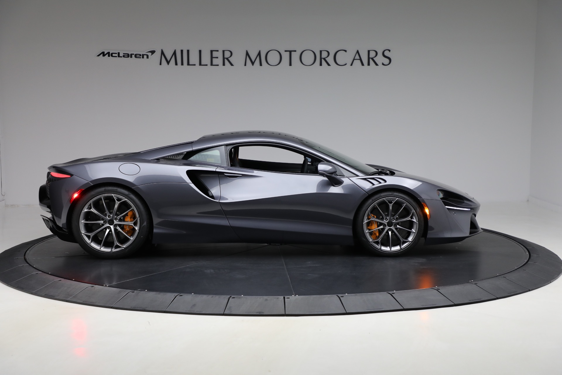 2025 McLaren Artura Vision - Photo 9