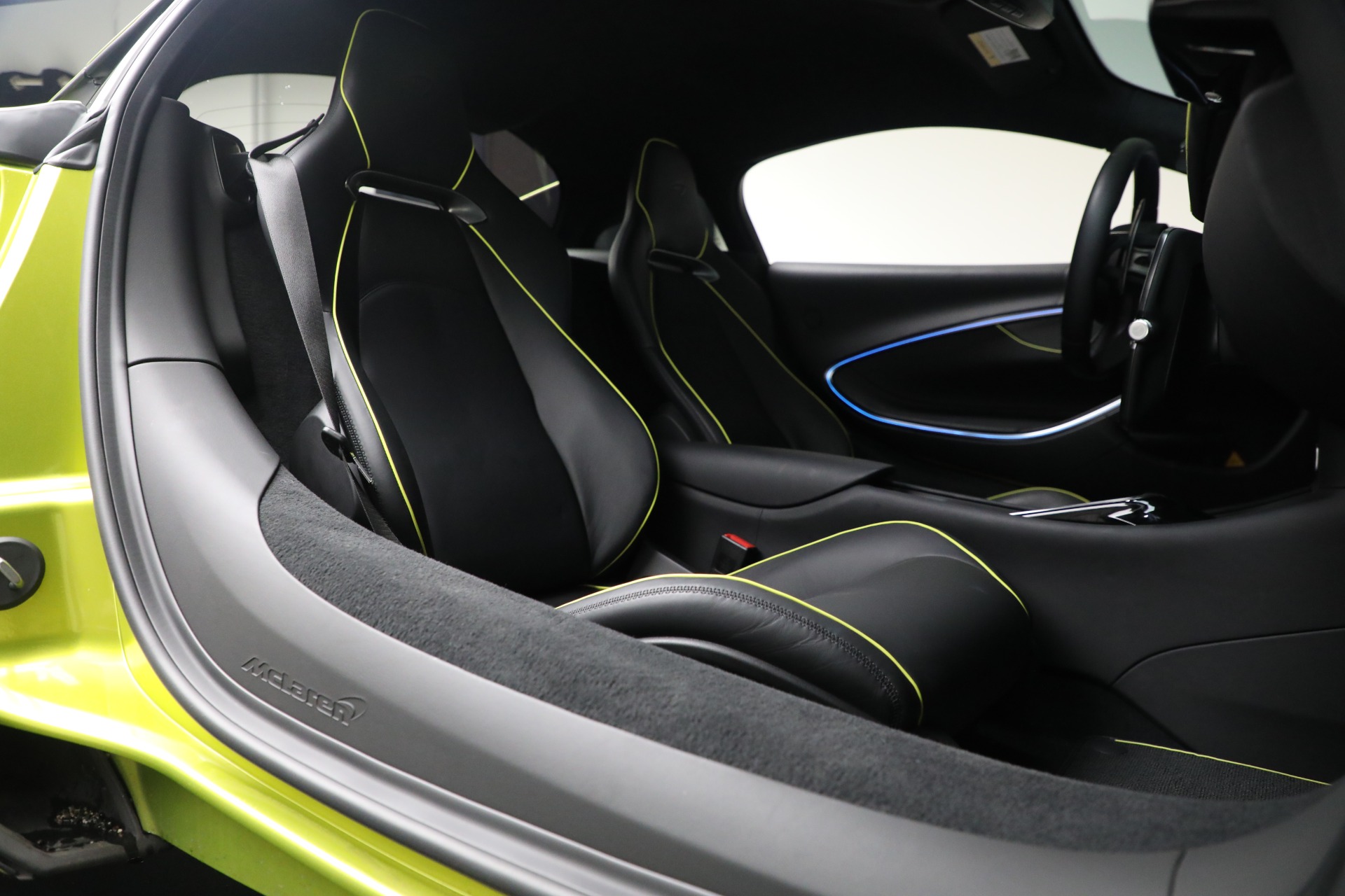 2024 McLaren Artura Techlux - Photo 21