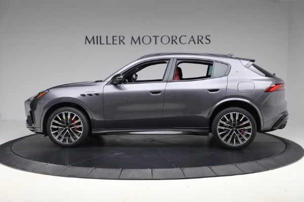 New 2025 Maserati Grecale Trofeo for sale $118,531 at McLaren Greenwich in Greenwich CT 06830 3