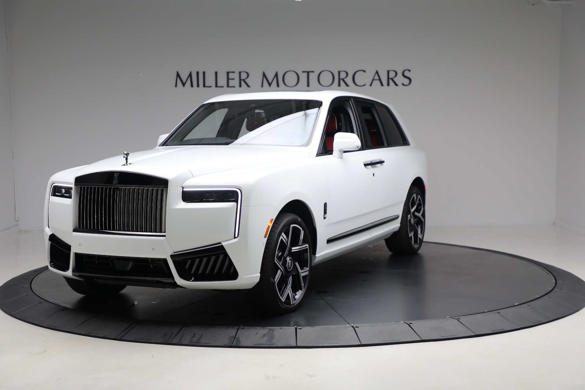 Used 2025 Rolls-Royce Black Badge Cullinan for sale $479,900 at McLaren Greenwich in Greenwich CT 06830 1