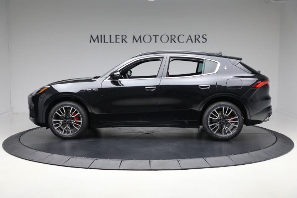 New 2025 Maserati Grecale for sale $83,405 at McLaren Greenwich in Greenwich CT 06830 2