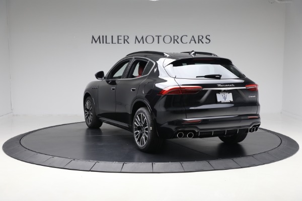 New 2025 Maserati Grecale for sale $83,405 at McLaren Greenwich in Greenwich CT 06830 4