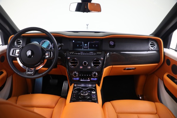 Used 2022 Rolls-Royce Black Badge Cullinan for sale Call for price at McLaren Greenwich in Greenwich CT 06830 4