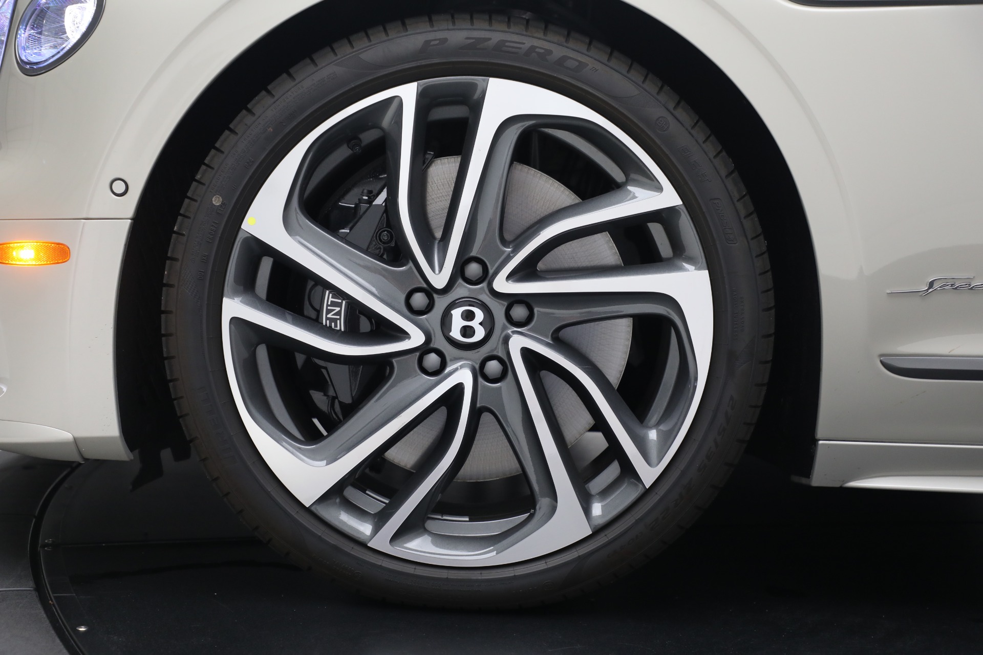 2025 Bentley Flying Spur Speed - Photo 14