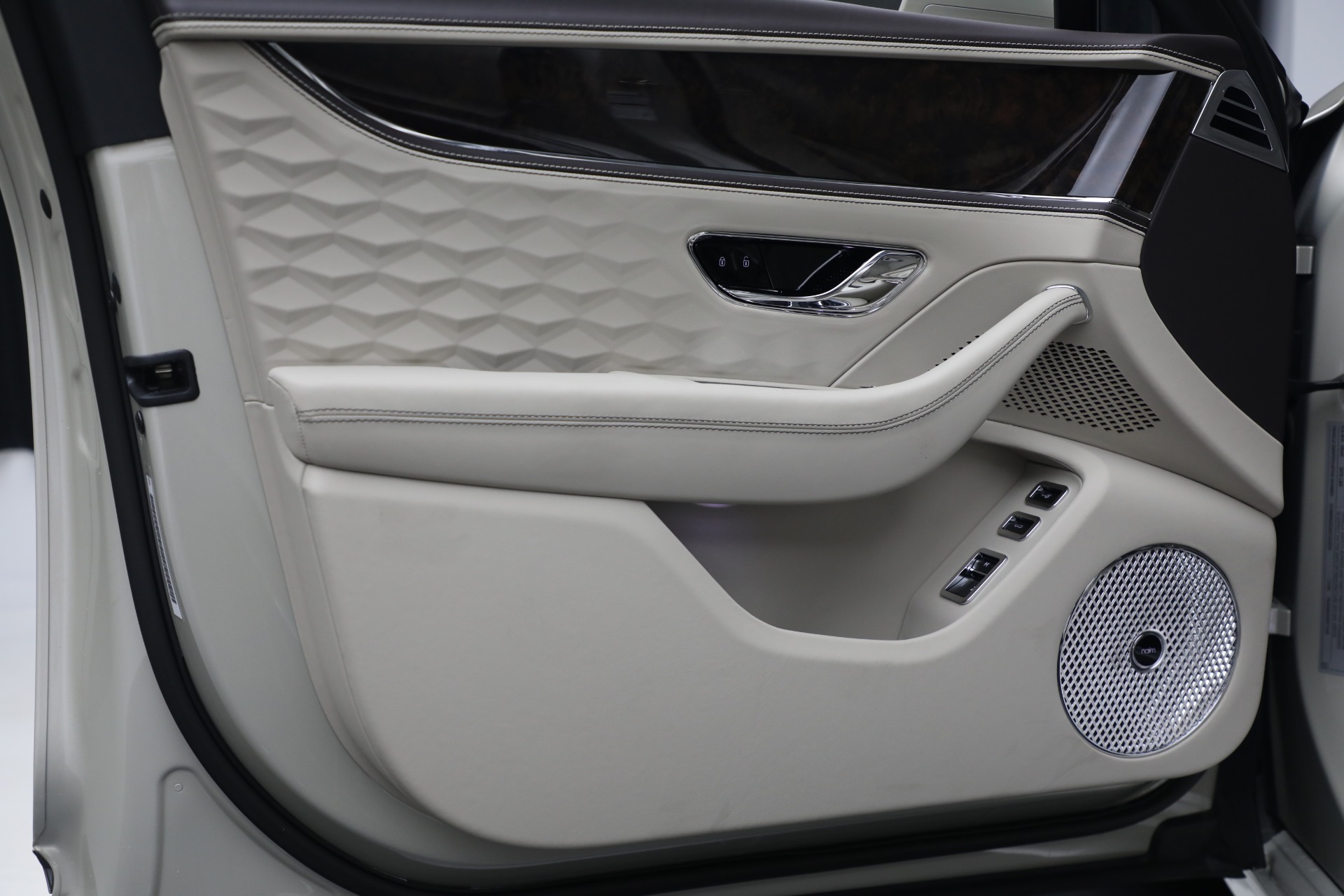 2025 Bentley Flying Spur Speed - Photo 17