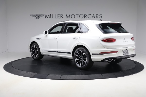 New 2025 Bentley Bentayga V8 for sale $199,900 at McLaren Greenwich in Greenwich CT 06830 3