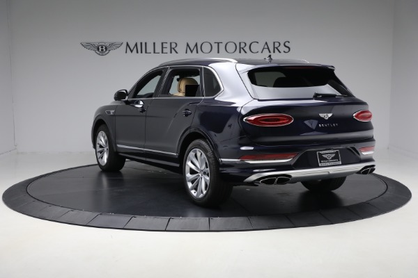 Used 2024 Bentley Bentayga EWB V8 for sale $204,900 at McLaren Greenwich in Greenwich CT 06830 4