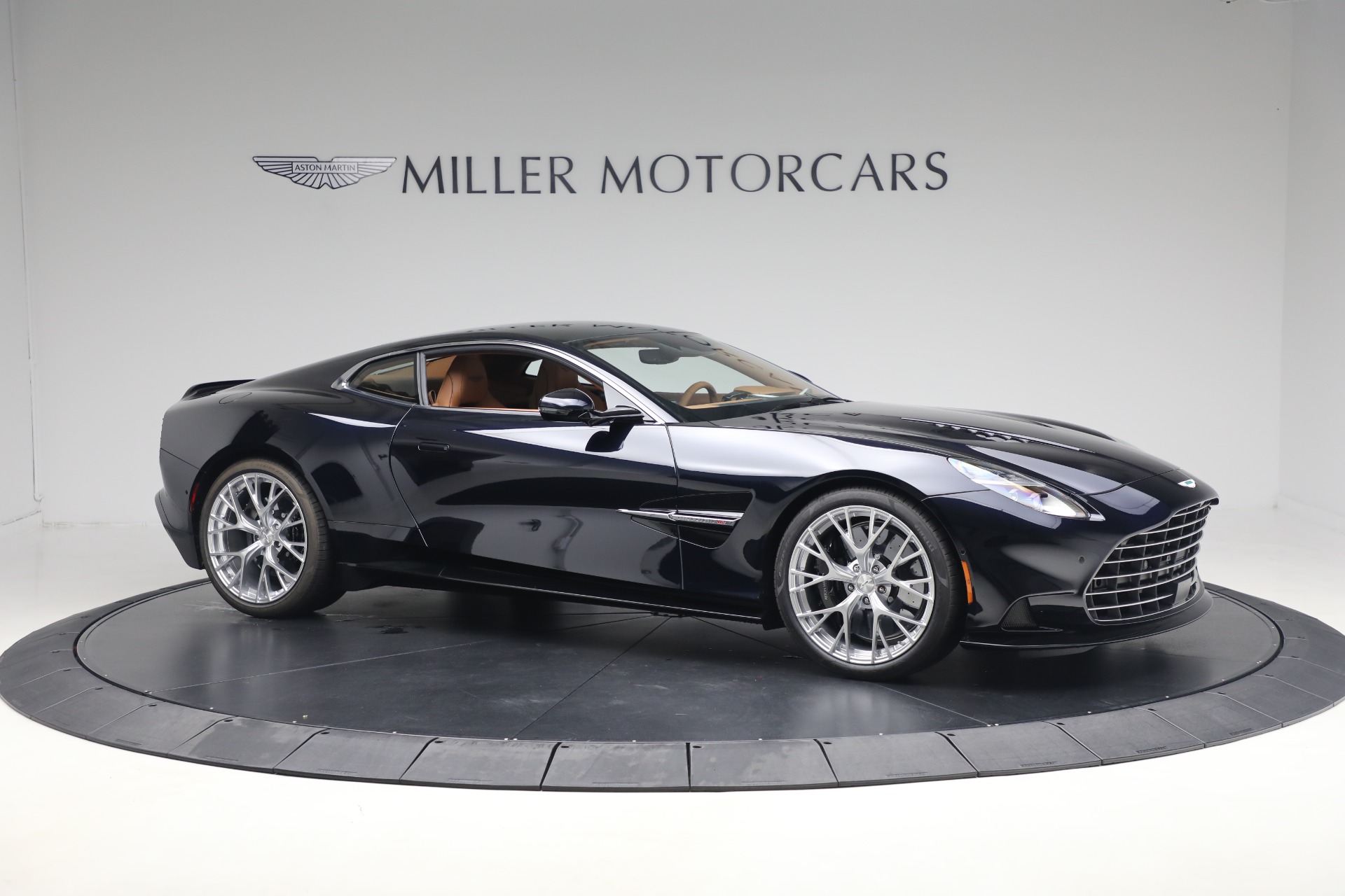 2026 Aston Martin Vanquish Base - Photo 10