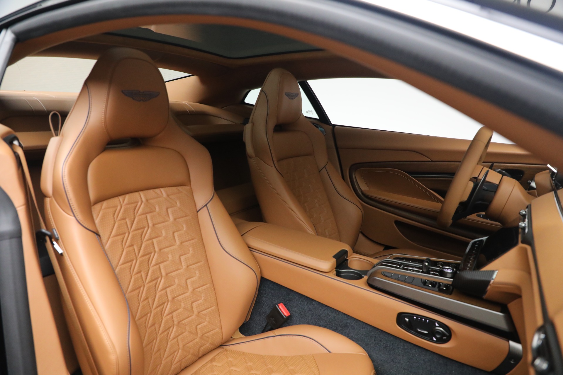 2026 Aston Martin Vanquish Base - Photo 20
