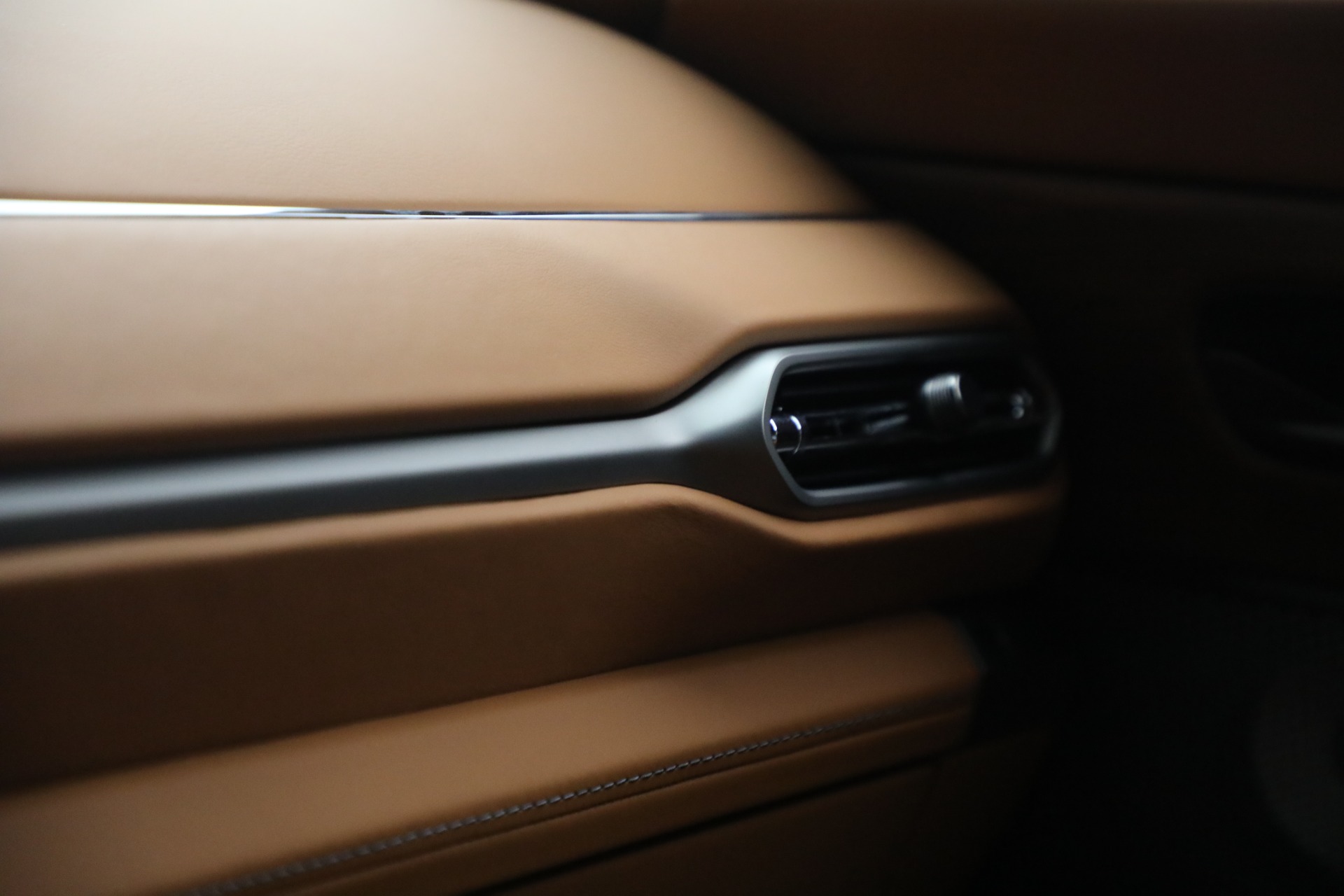 2026 Aston Martin Vanquish Base - Photo 28