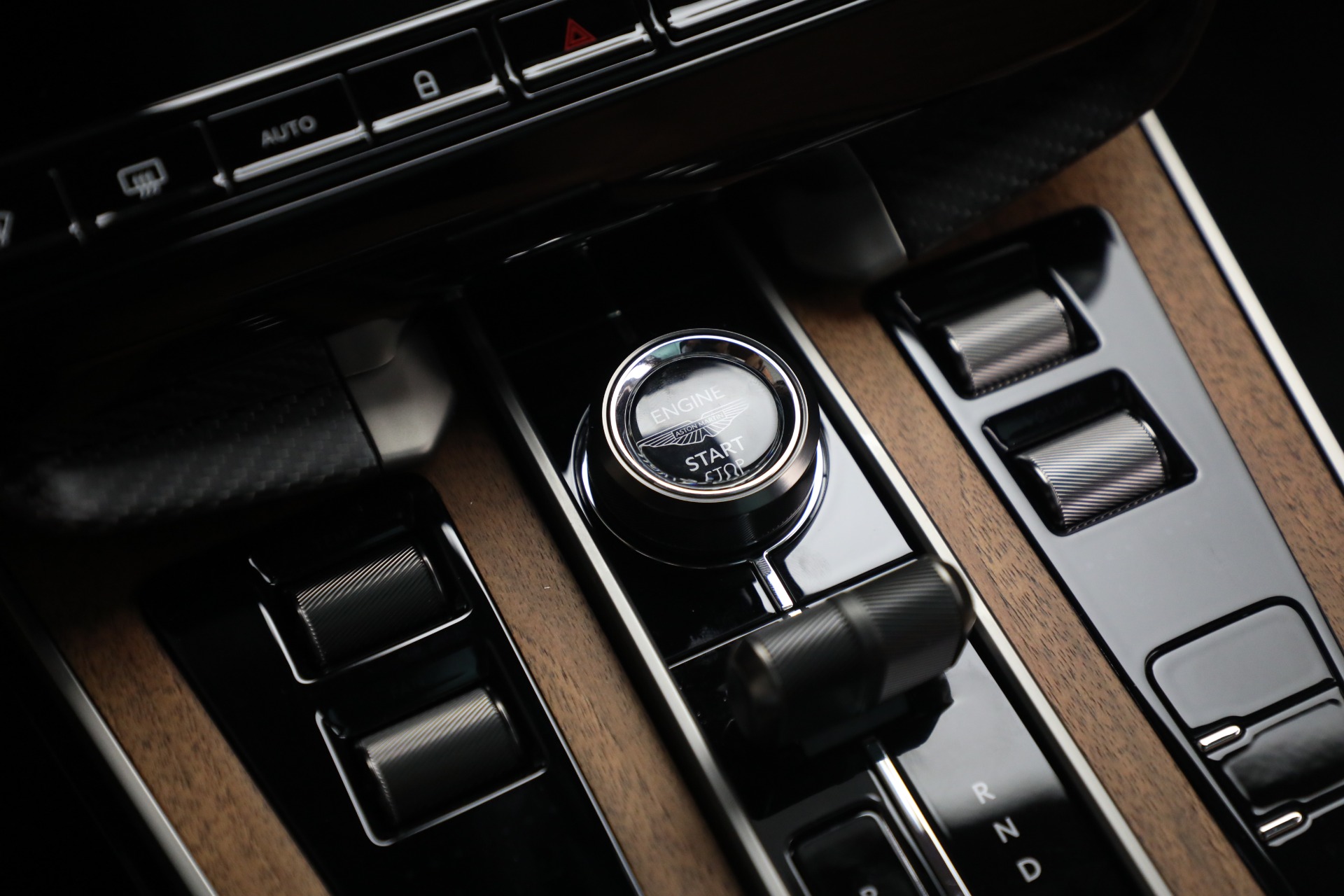 2026 Aston Martin Vanquish Base - Photo 31