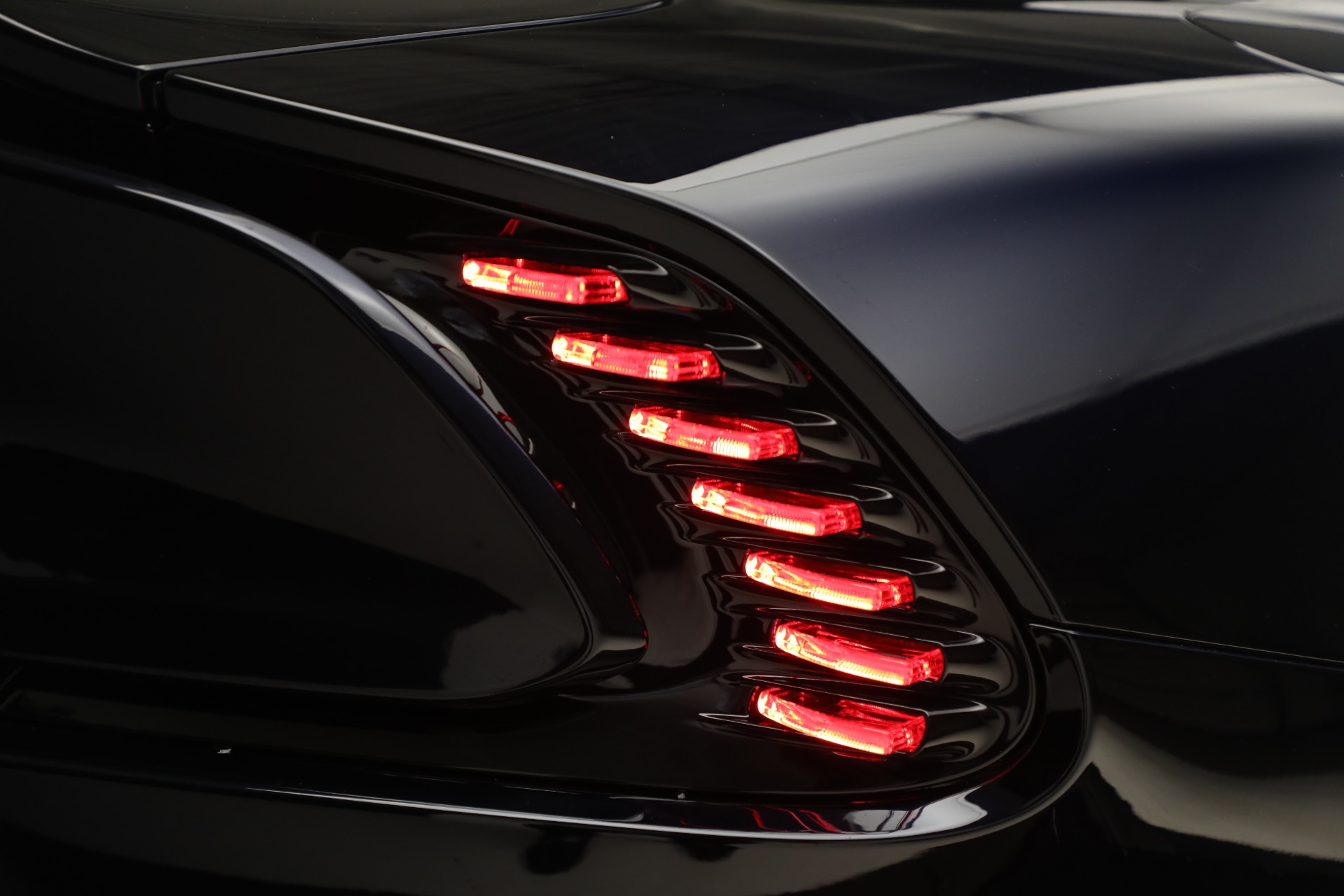 2026 Aston Martin Vanquish Base - Photo 40