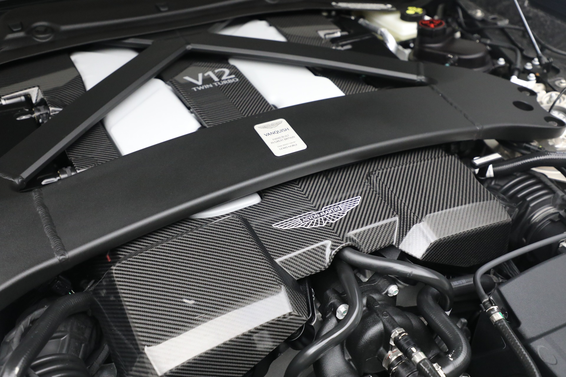 2026 Aston Martin Vanquish Base - Photo 42