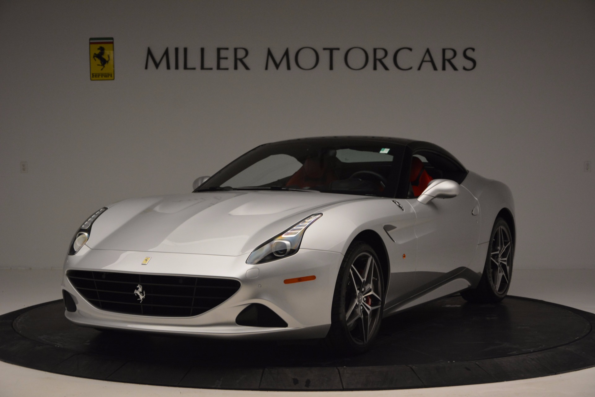 Used 2016 Ferrari California T for sale Sold at McLaren Greenwich in Greenwich CT 06830 1