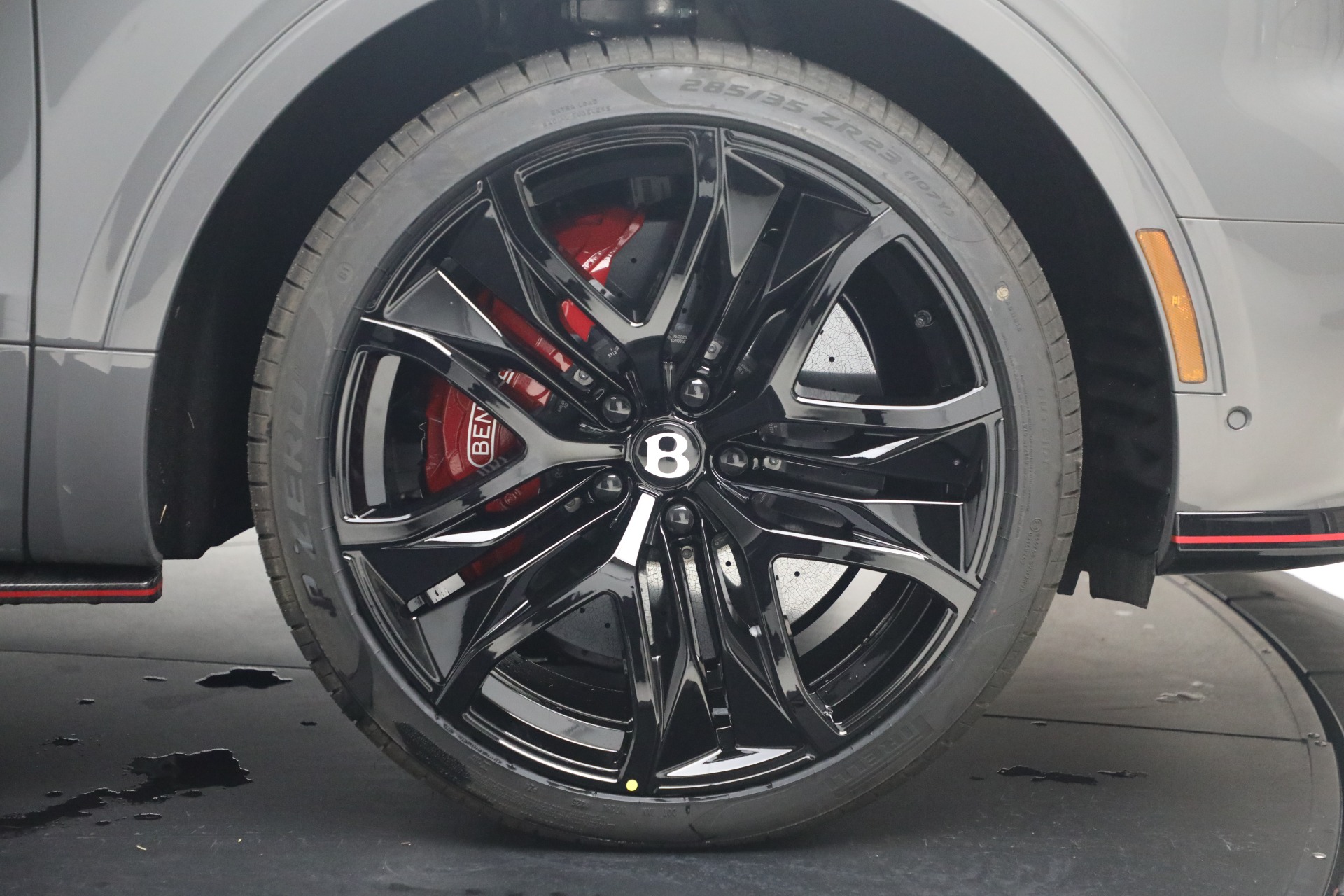 2026 Bentley Bentayga Speed - Photo 13