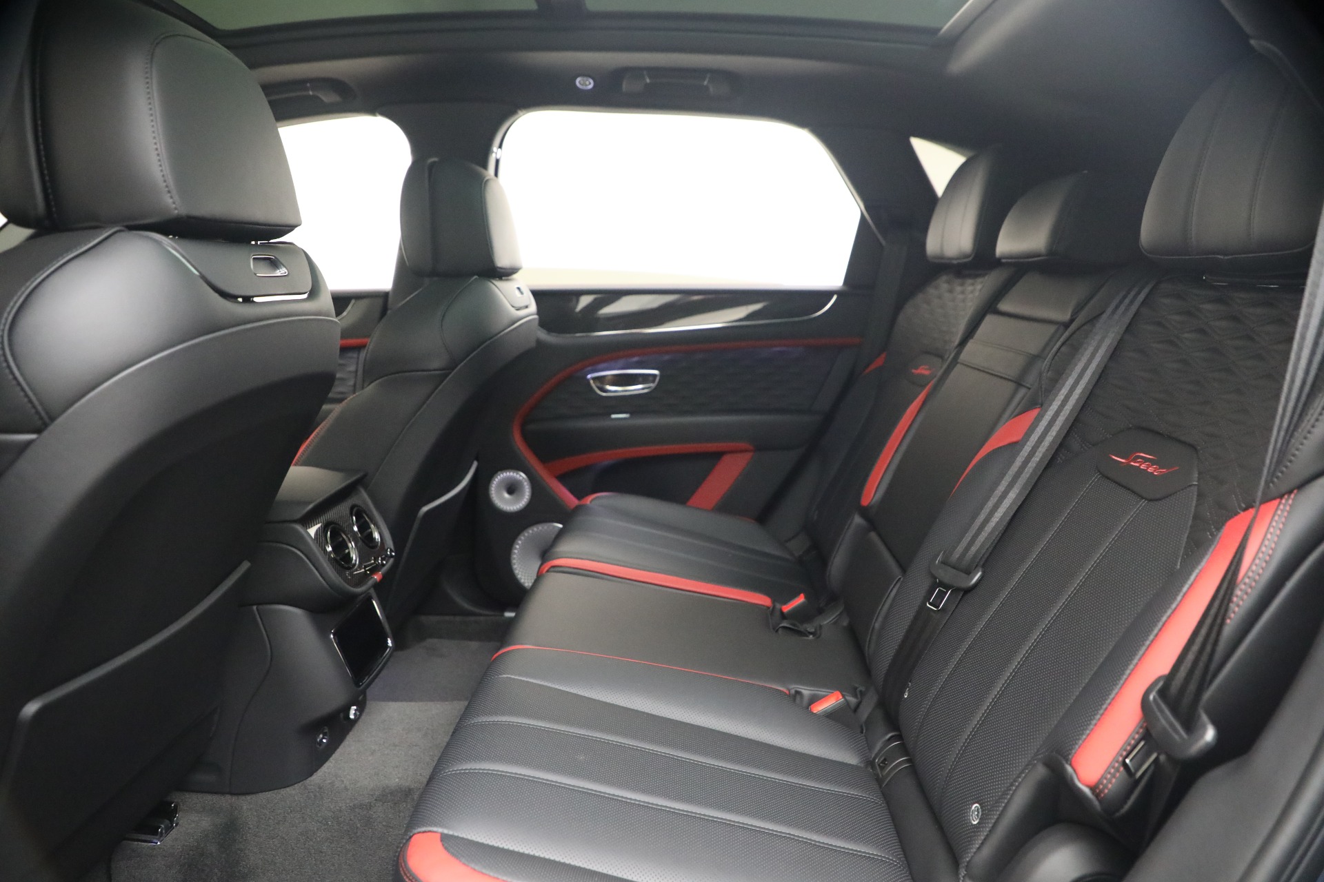 2026 Bentley Bentayga Speed - Photo 19