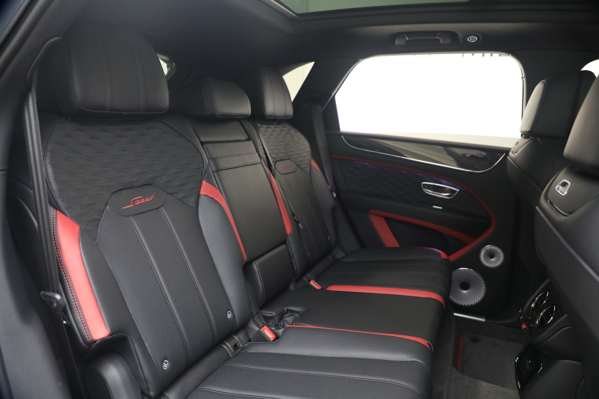 2026 Bentley Bentayga Speed - Photo 27