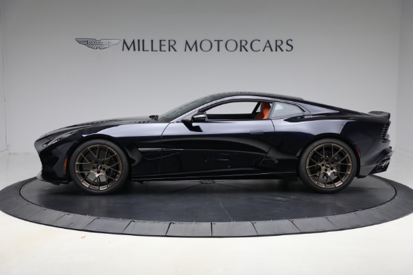 New 2025 Aston Martin Vanquish for sale $532,200 at McLaren Greenwich in Greenwich CT 06830 3