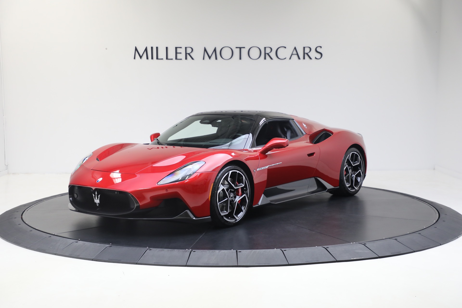 Used 2024 Maserati MC20 Cielo for sale $239,900 at McLaren Greenwich in Greenwich CT 06830 1