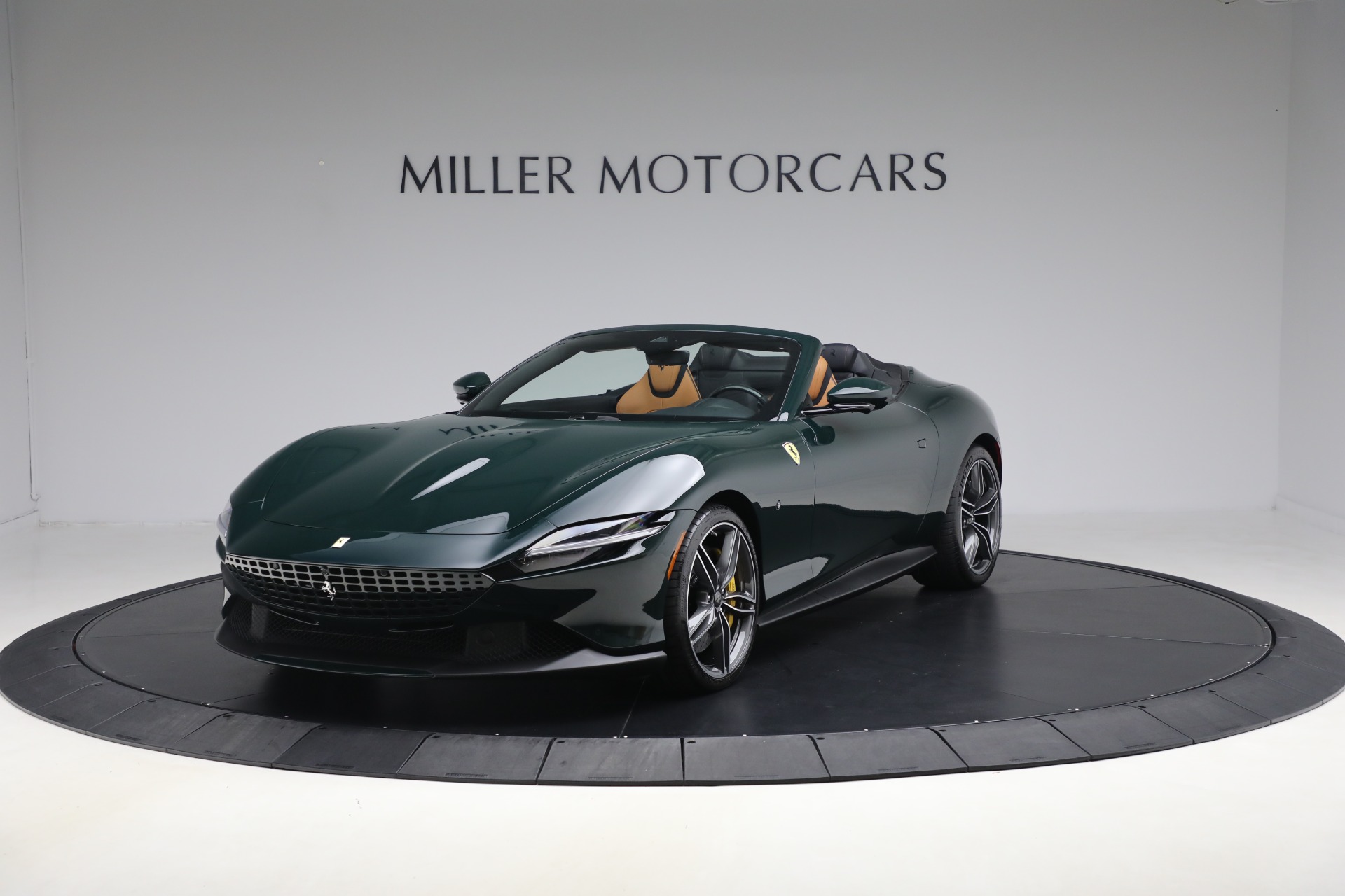 Used 2025 Ferrari Roma Spider for sale $347,900 at McLaren Greenwich in Greenwich CT 06830 1