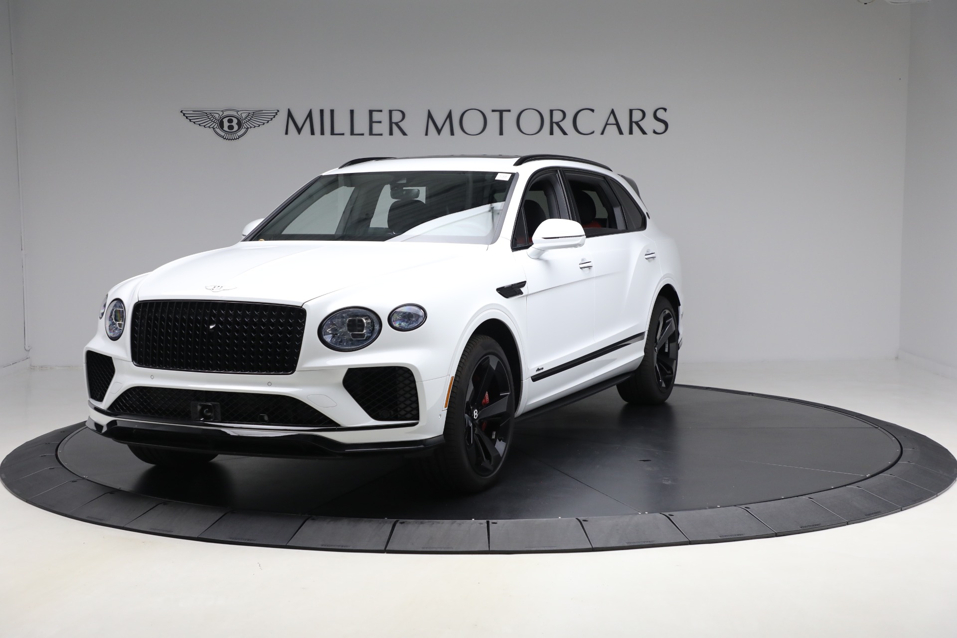 Used 2025 Bentley Bentayga EWB Azure V8 for sale $259,900 at McLaren Greenwich in Greenwich CT 06830 1