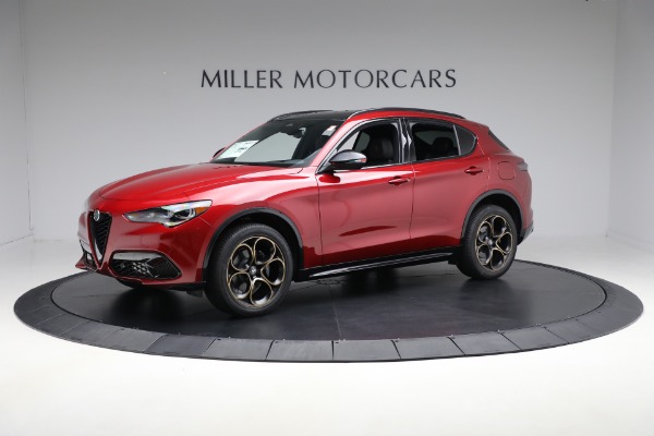 2025 Alfa Romeo Stelvio Intensa's photo