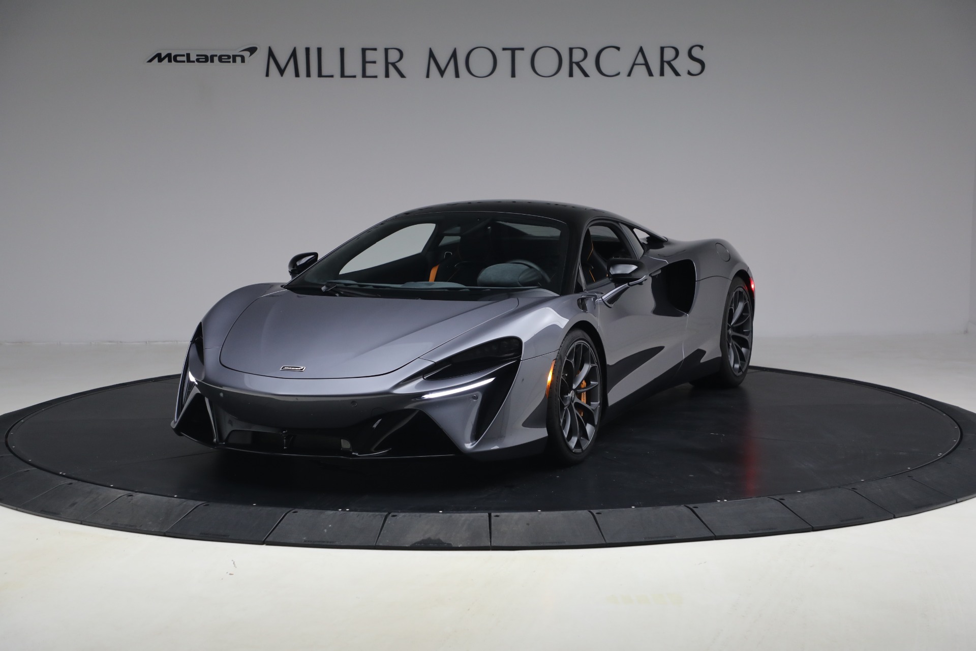 Used 2024 McLaren Artura Performance for sale $191,900 at McLaren Greenwich in Greenwich CT 06830 1