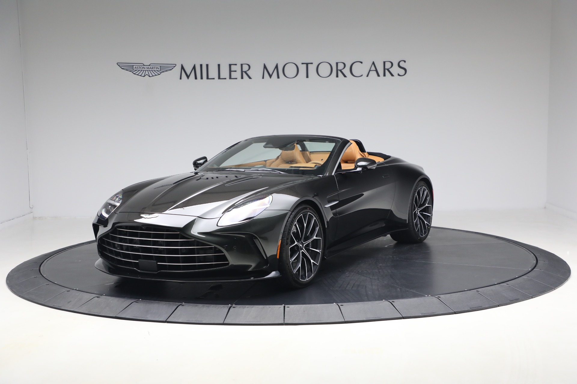 New 2026 Aston Martin Vantage Roadster for sale $265,600 at McLaren Greenwich in Greenwich CT 06830 1