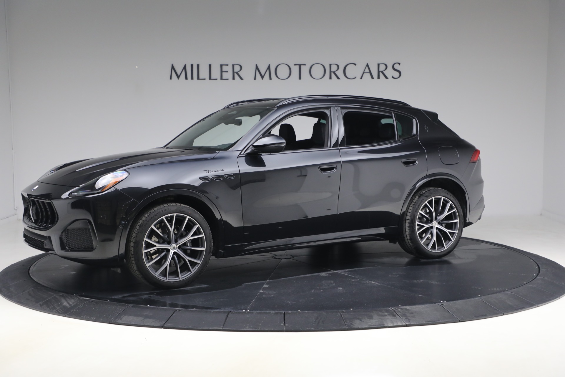 Used 2026 Maserati Grecale Modena V6 for sale $78,714 at McLaren Greenwich in Greenwich CT 06830 1